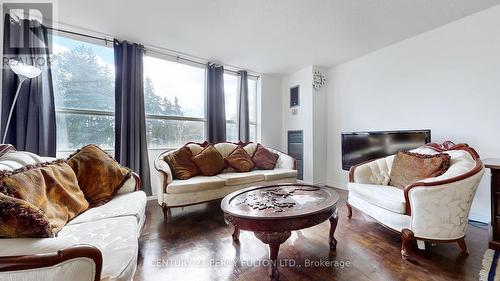 106 - 40 Panorama Court, Toronto, ON - Indoor Photo Showing Living Room