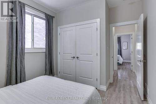 39 Yvonne Crescent, London, ON - Indoor Photo Showing Bedroom