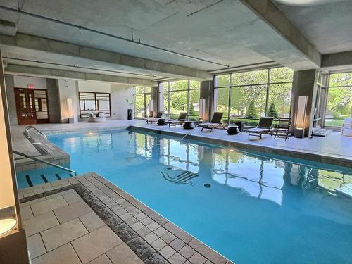 Pool - 2006-200 Av. Des Sommets, Montréal (Verdun/Île-Des-Soeurs), QC - Indoor Photo Showing Other Room With In Ground Pool