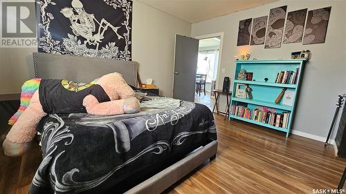 406 Centre Street, Cabri, SK - Indoor Photo Showing Bedroom