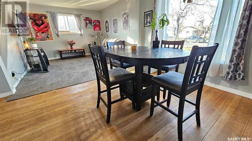 406 Centre Street, Cabri, SK - Indoor Photo Showing Dining Room