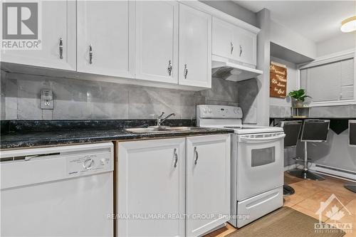 1706 Tanguay Court, Ottawa, ON - Indoor Photo Showing Kitchen