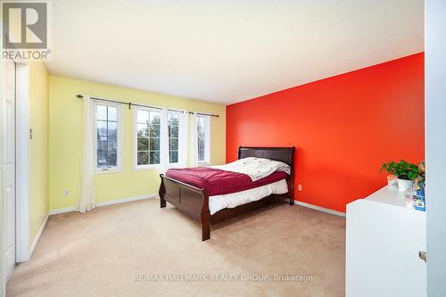 213 Duntroon Circle N, Ottawa, ON - Indoor Photo Showing Bedroom