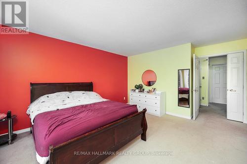 213 Duntroon Circle N, Ottawa, ON - Indoor Photo Showing Bedroom