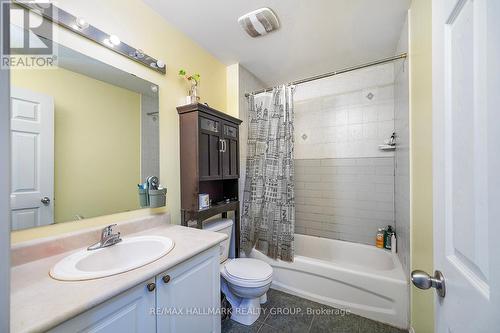 213 Duntroon Circle N, Ottawa, ON - Indoor Photo Showing Bathroom