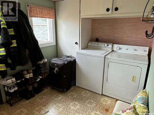 208 Margaret Street, Bulyea, SK - Indoor Photo Showing Laundry Room