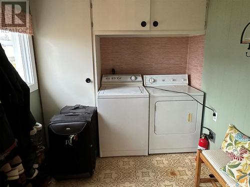 208 Margaret Street, Bulyea, SK - Indoor Photo Showing Laundry Room