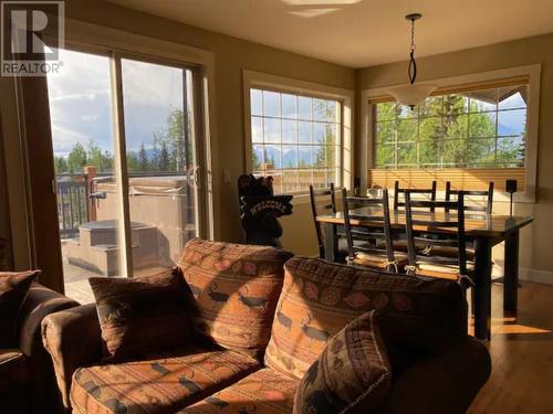 1296 Kaufmann View Unit# 39, Golden, BC - Indoor Photo Showing Dining Room