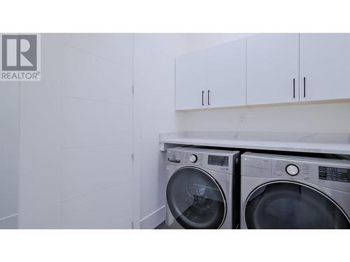 Laundry main house upper level - 2798 Canyon Crest Drive, West Kelowna, BC - Indoor Photo Showing Laundry Room