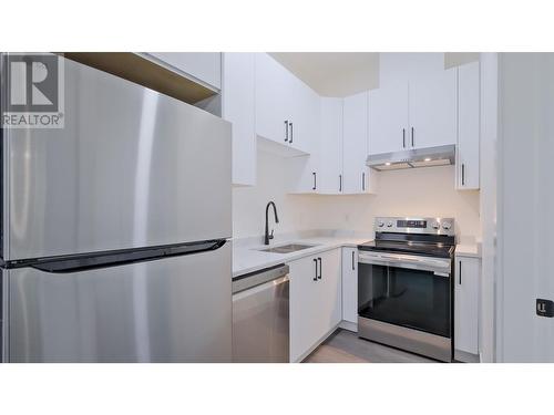 Legal suite kitchen - 2798 Canyon Crest Drive, West Kelowna, BC - Indoor Photo Showing Kitchen