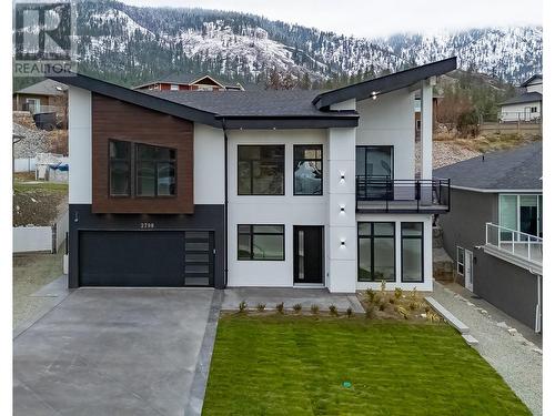 2798 Canyon Crest Drive, West Kelowna, BC - Outdoor