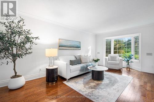 5981 Rideau Valley Drive N, Ottawa, ON - Indoor Photo Showing Living Room