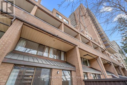 109 - 515 St. Laurent Boulevard, Ottawa, ON - Outdoor