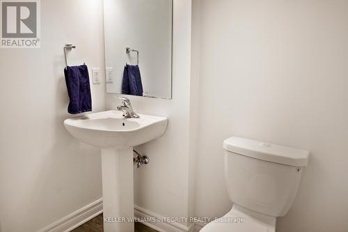 2 - 58 Barnstone Drive, Ottawa, ON - Indoor Photo Showing Bathroom