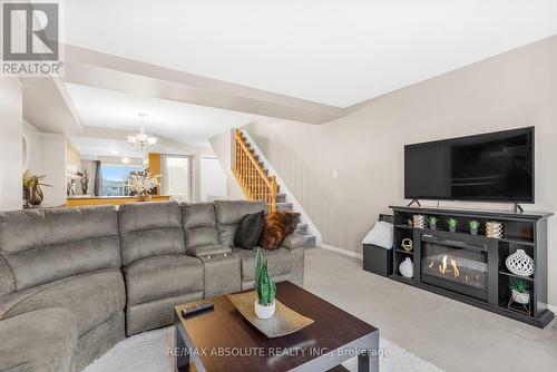 78 Lakepointe Drive, Ottawa, ON - Indoor Photo Showing Living Room