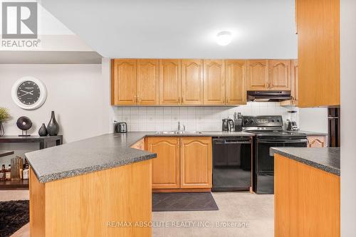 78 Lakepointe Drive, Ottawa, ON - Indoor Photo Showing Kitchen With Double Sink