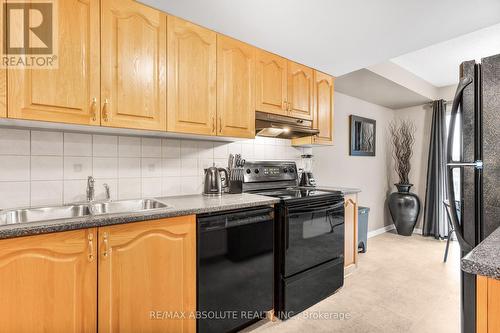 78 Lakepointe Drive, Ottawa, ON - Indoor Photo Showing Kitchen With Double Sink