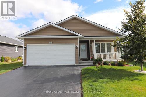 20 Huron Heights Drive, Ashfield-Colborne-Wawanosh (Colborne Twp), ON - Outdoor With Deck Patio Veranda With Facade