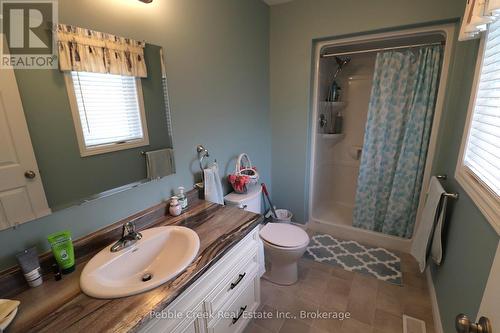 20 Huron Heights Drive, Ashfield-Colborne-Wawanosh (Colborne Twp), ON - Indoor Photo Showing Bathroom