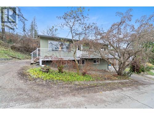 450 9 Avenue Se, Salmon Arm, BC - Outdoor