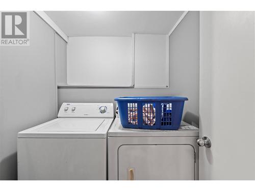 suite - 450 9 Avenue Se, Salmon Arm, BC - Indoor Photo Showing Laundry Room