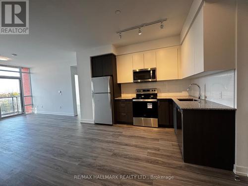 513 - 1010 Dundas Street E, Whitby, ON - Indoor Photo Showing Kitchen