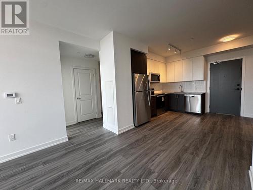 513 - 1010 Dundas Street E, Whitby, ON - Indoor Photo Showing Kitchen