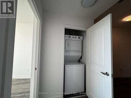 513 - 1010 Dundas Street E, Whitby, ON - Indoor Photo Showing Laundry Room