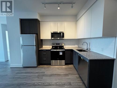 513 - 1010 Dundas Street E, Whitby, ON - Indoor Photo Showing Kitchen