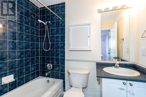 B202 - 98 Cornell Park Avenue, Markham, ON - Indoor Photo Showing Bathroom