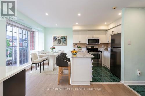 B202 - 98 Cornell Park Avenue, Markham, ON - Indoor Photo Showing Kitchen