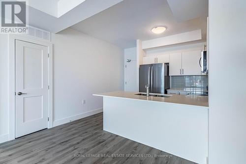 127 - 4 Kimberly Lane, Collingwood, ON - Indoor Photo Showing Kitchen With Double Sink