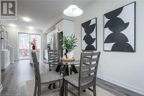 44 Hollywood Court, Cambridge, ON - Indoor Photo Showing Dining Room