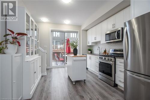 44 Hollywood Court, Cambridge, ON - Indoor Photo Showing Kitchen With Stainless Steel Kitchen With Upgraded Kitchen