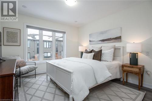 44 Hollywood Court, Cambridge, ON - Indoor Photo Showing Bedroom