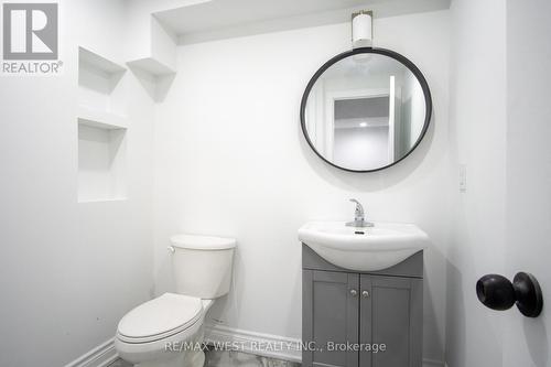 Lower - 120 Westfield Drive, Whitby, ON - Indoor Photo Showing Bathroom