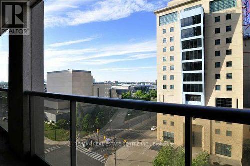 909 - 4090 Living Arts Drive, Mississauga, ON - Outdoor With Balcony