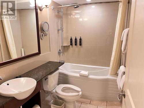 13011 Lakeshore Drive S Unit# 115, Summerland, BC - Indoor Photo Showing Bathroom