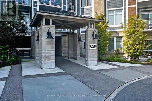 112 - 650 Gordon Street, Whitby, ON - Outdoor