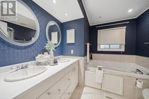 62 Long Drive, Whitby, ON - Indoor Photo Showing Bathroom