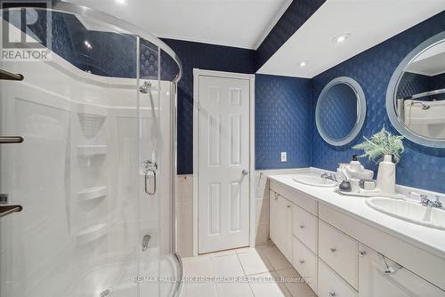 62 Long Drive, Whitby, ON - Indoor Photo Showing Bathroom