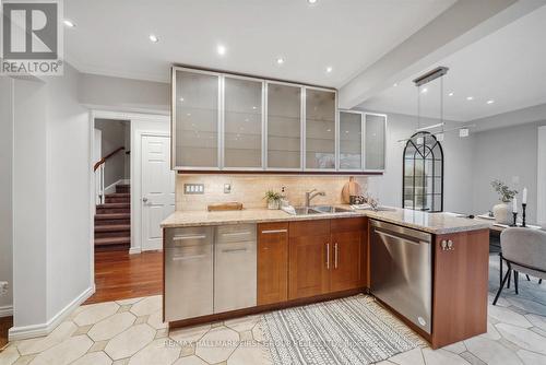 62 Long Drive, Whitby, ON - Indoor Photo Showing Kitchen With Double Sink