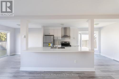 9 Birchfield Drive, Clarington, ON - Indoor Photo Showing Kitchen