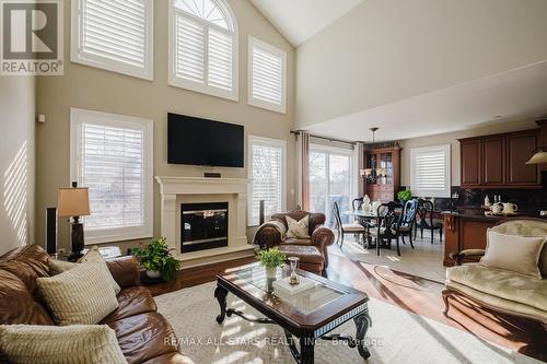 106 Stephensbrook Circle, Whitchurch-Stouffville, ON - Indoor Photo Showing Living Room With Fireplace