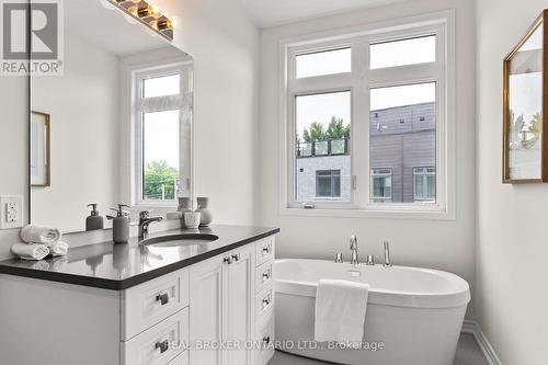 12 Wyn Wood Lane, Orillia, ON - Indoor Photo Showing Bathroom