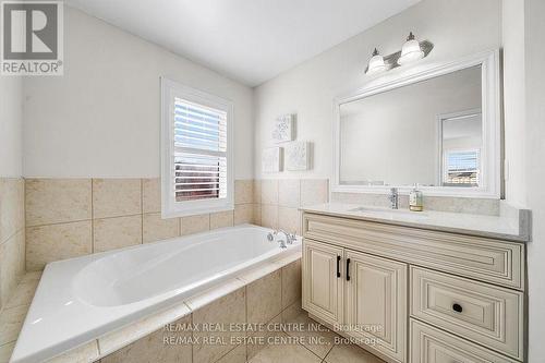 295 Dymott Avenue, Milton, ON - Indoor Photo Showing Bathroom