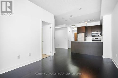 1604 - 365 Prince Of Wales Drive, Mississauga, ON - Indoor Photo Showing Kitchen