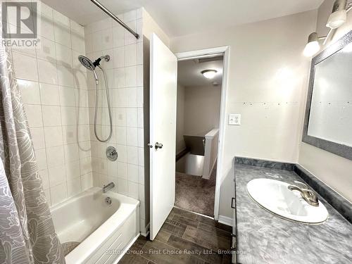 1757 Aldersbrook Road, London, ON - Indoor Photo Showing Bathroom