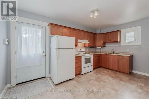 100 Hayes Avenue, Guelph (Two Rivers), ON - Indoor Photo Showing Kitchen