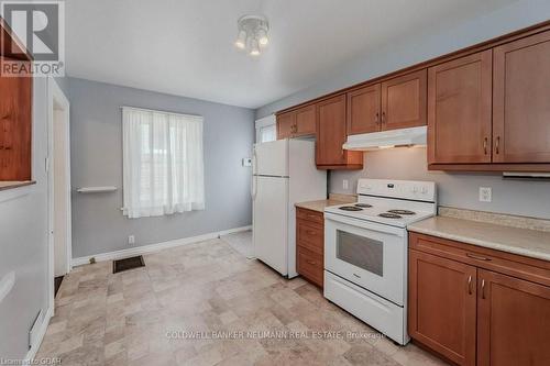 100 Hayes Avenue, Guelph (Two Rivers), ON - Indoor Photo Showing Kitchen